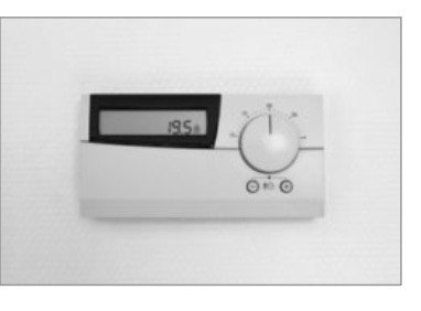 Thermostat réglé autour de 19 degrés, pour rappeler de régler la chambre à environ 19 °C.